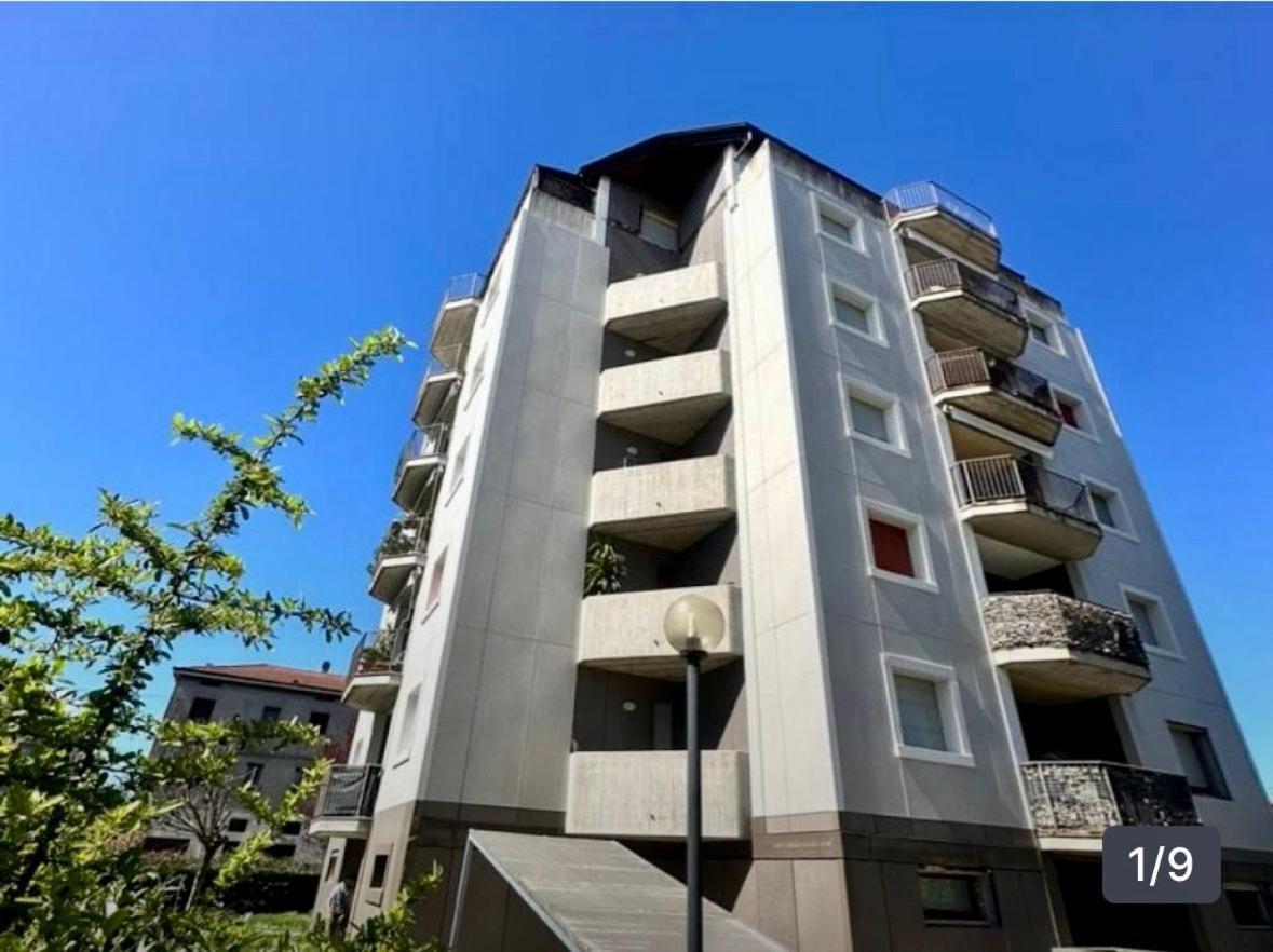 Apartamento Brevi Periodi Reggio Emilia Exterior foto